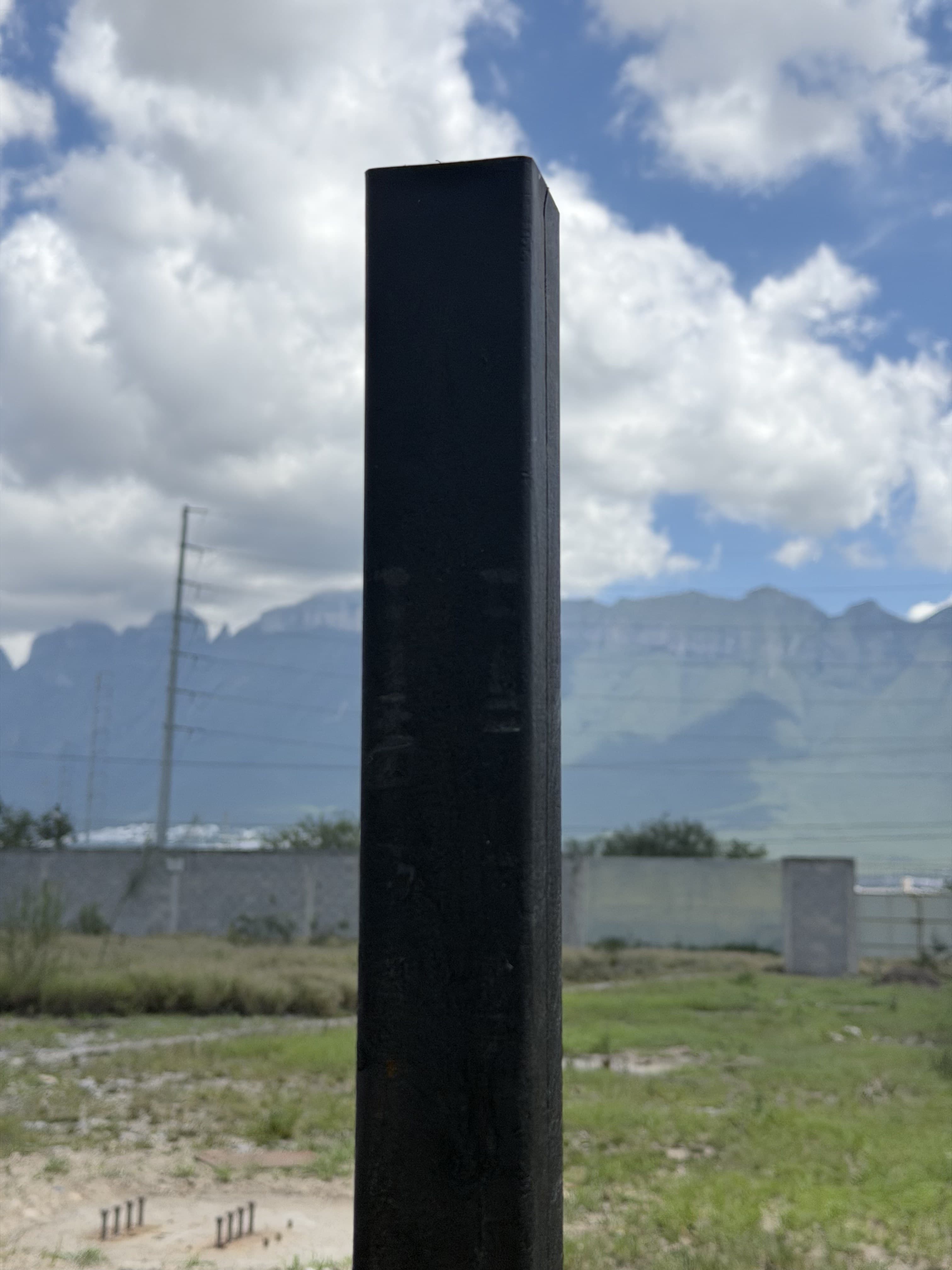 2.5" x 2.5" profile